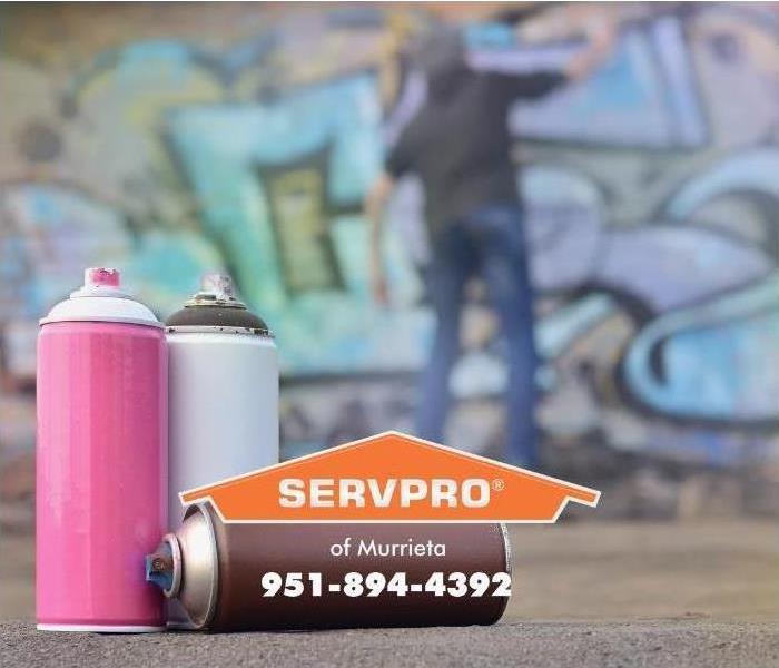 spray paint cans